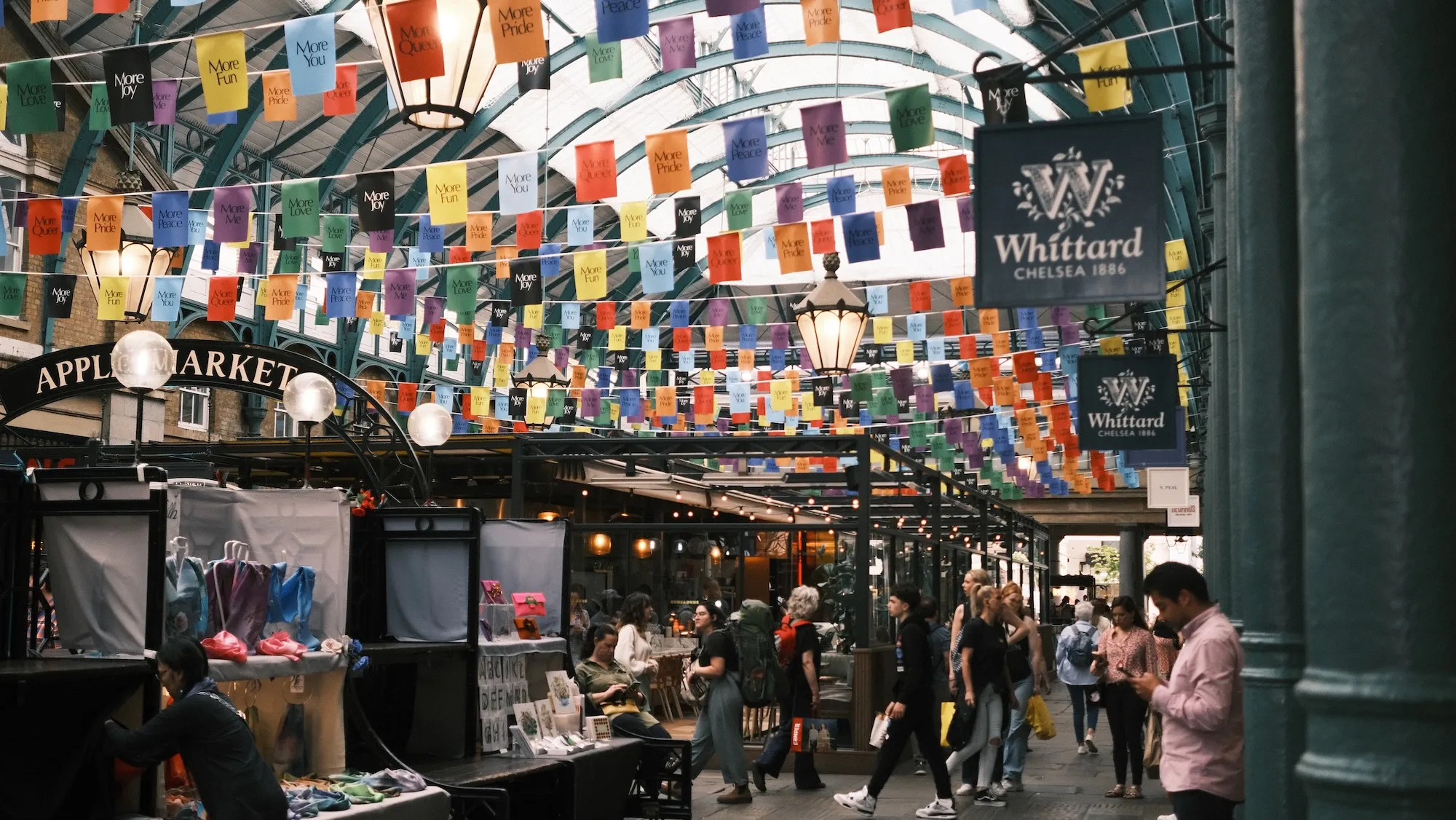 帰る直前、ロンドンでお土産を買った時の写真