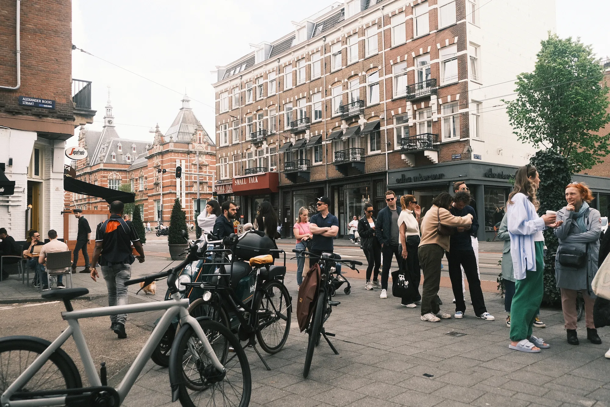 アムステルダムの街。自転車の多さよ