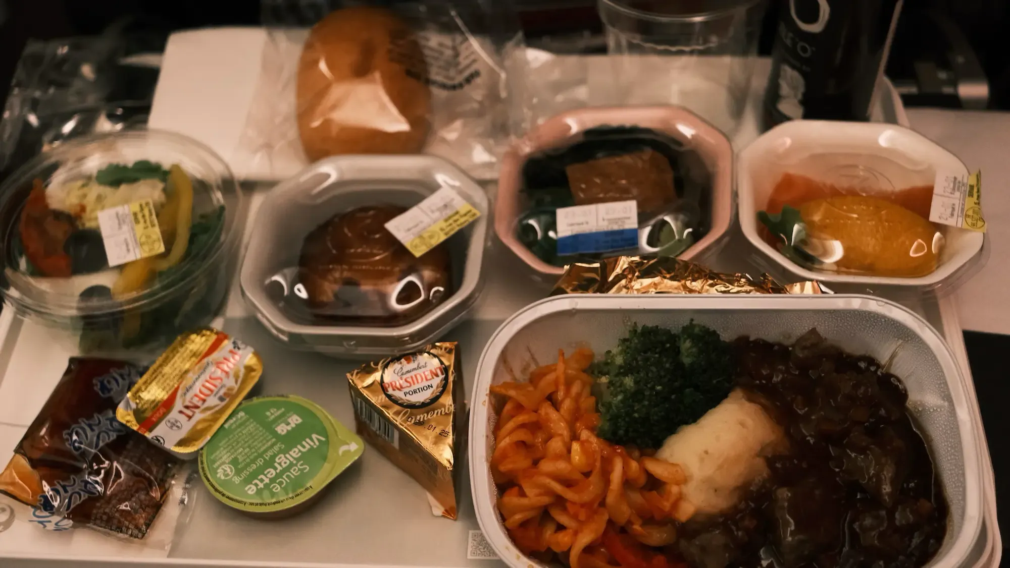 帰国時のJALの機内食