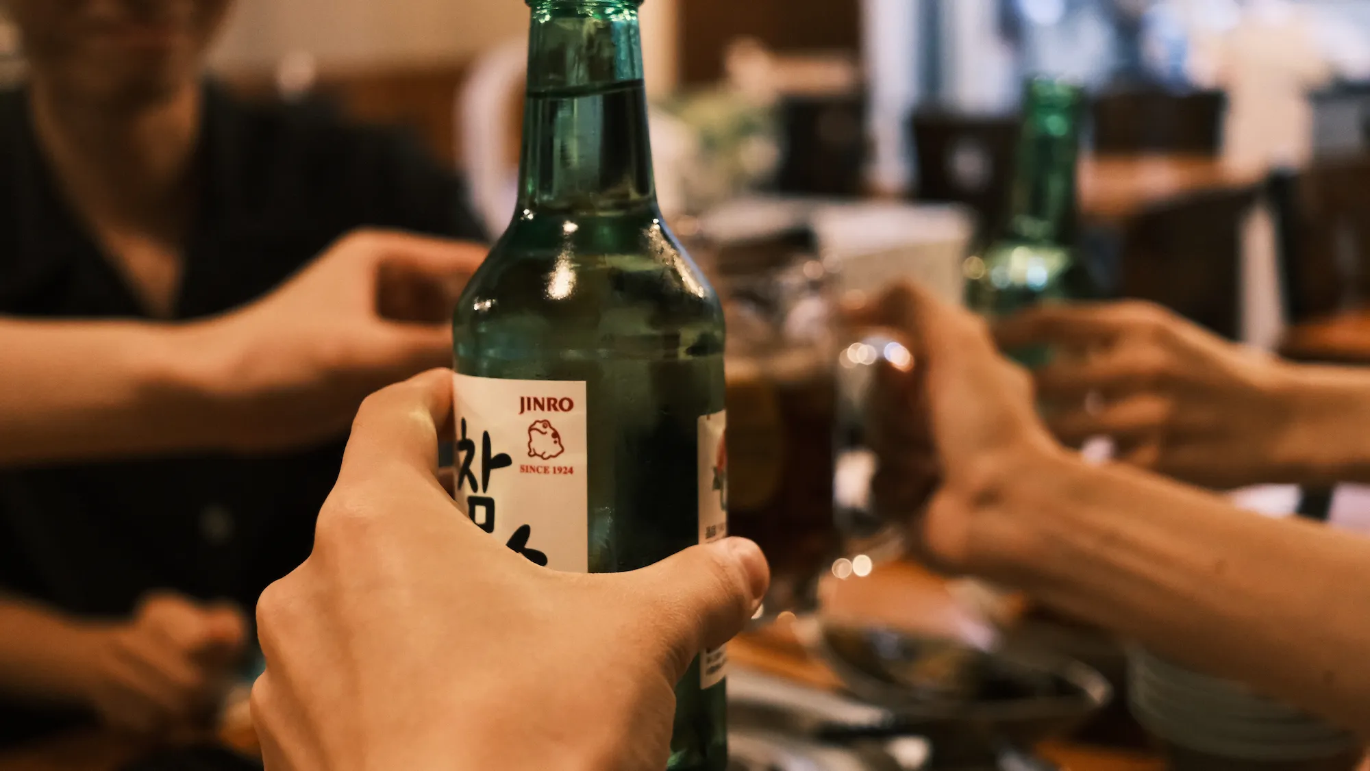 韓国料理の店でスマ勢デザイナーたちと乾杯