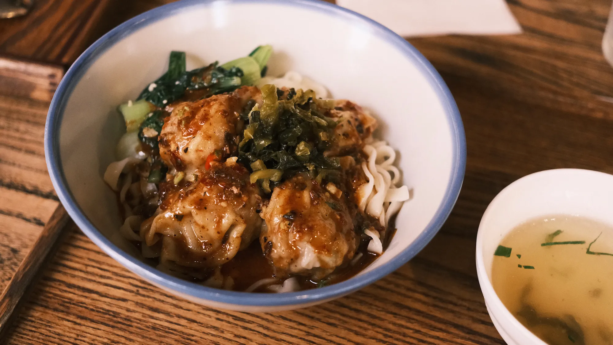 白井先生と食べた台湾料理の麺